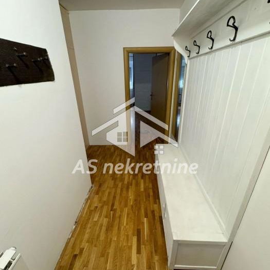 Stan Izdavanje Beograd Južni Bulevar 73 m2