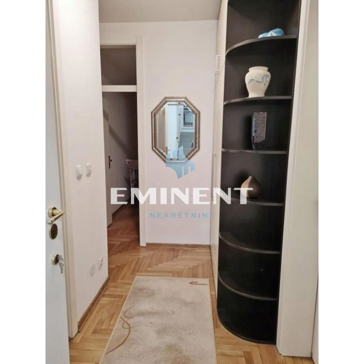 Stan Izdavanje Beograd Blok 22 84 m2