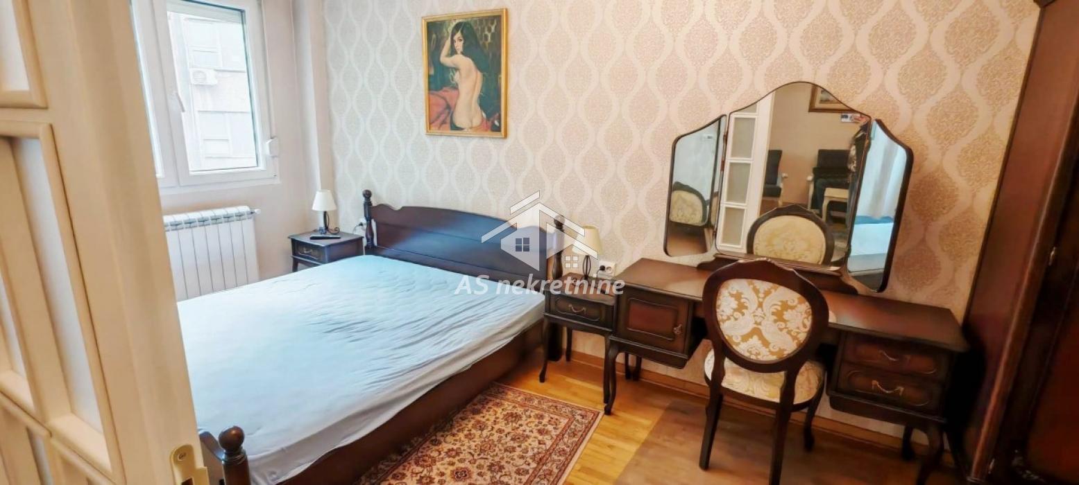 kuca-izdavanje-beograd-2u5WiS0wKB Dvosoban stan na prodaju, Skadarlija, Beograd, 62m², 295.000 €