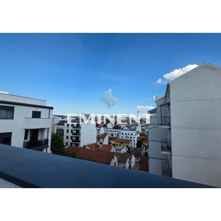 Trosoban stan na prodaju, Cvetkova Pijaca, Beograd, 90m², 295.000 €