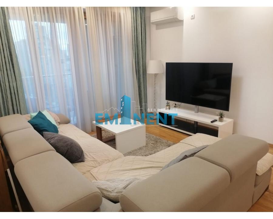 Dvosoban stan za izdavanje, Blok 45, Beograd, 67m², 1.000 €/mes