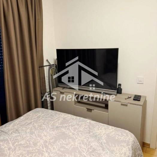 Stan Izdavanje Beograd Južni Bulevar 55 m2