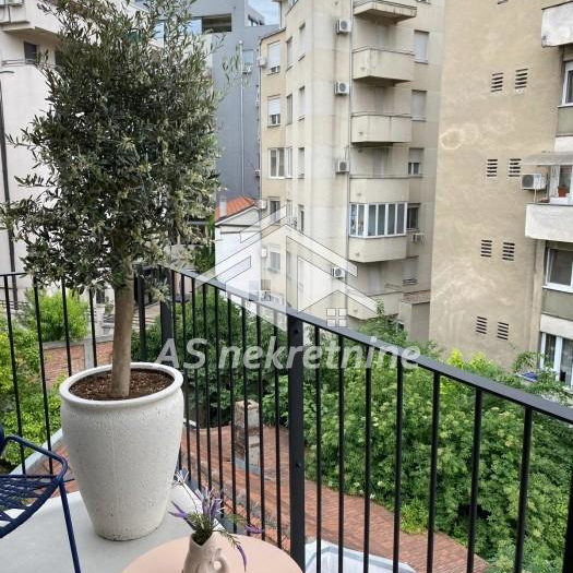 Stan Izdavanje Beograd Neimar 68 m2