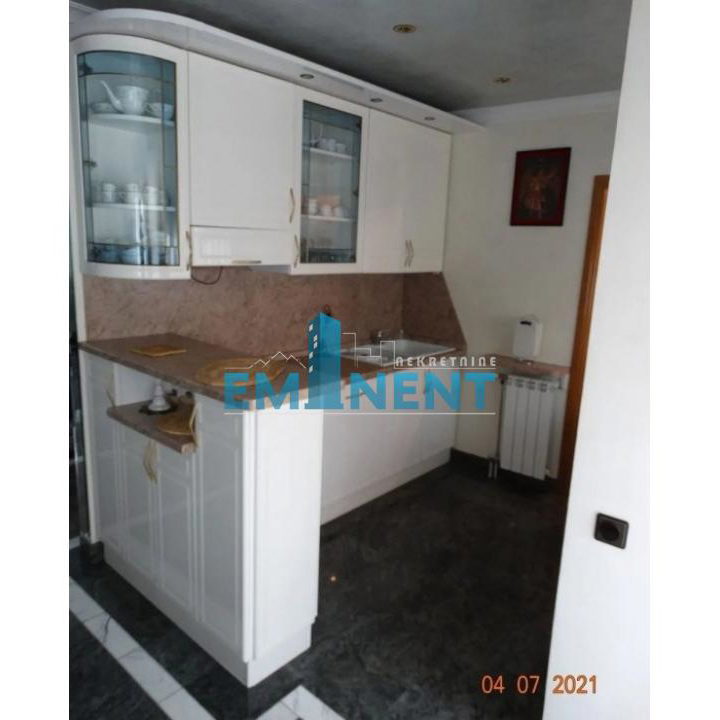 Kuća na prodaju, Sremčica, Beograd, 300m², 360.000 €