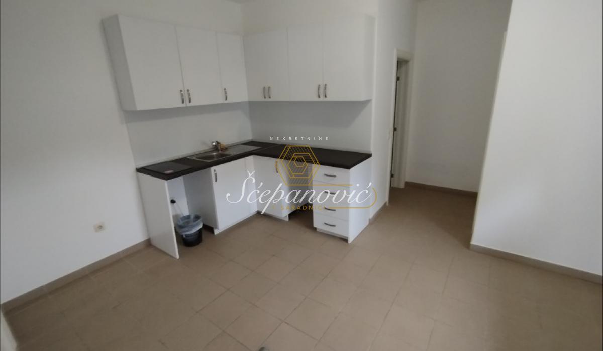 Kuća Prodaja Novi Sad Kuća Prodaja Novi Sad 795 m2