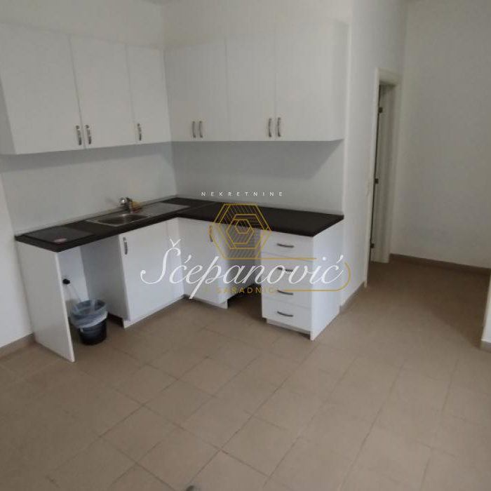 Kuća Prodaja Novi Sad  795 m2