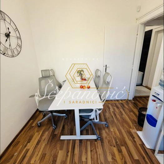Stan Prodaja Novi Sad  131 m2