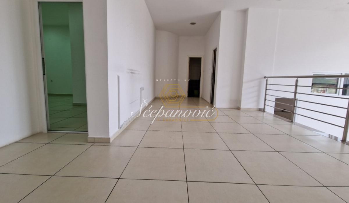 Lokal Prodaja Novi Sad  155 m2
