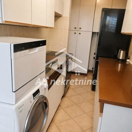 Stan Izdavanje Beograd Blok 28 90 m2