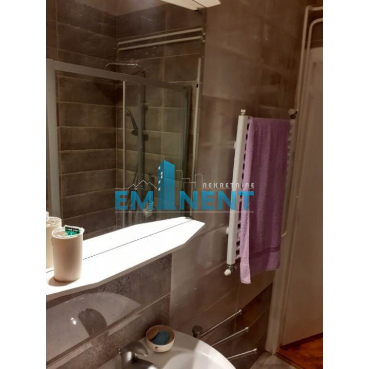 Trosoban stan za izdavanje, Slavija, Beograd, 72m², 1.000 €/mes