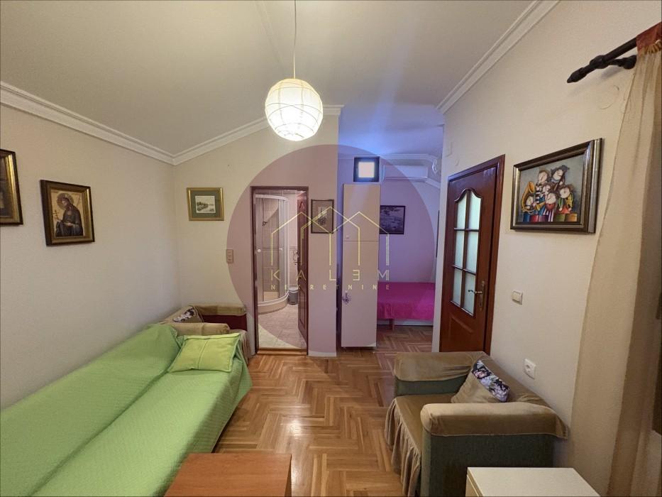 Stan Izdavanje Beograd Lekino Brdo 65 m2