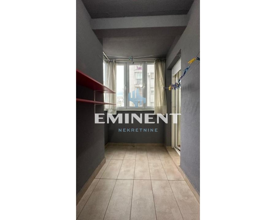 Trosoban stan za izdavanje, Blok 61, Beograd, 64m², 650 €/mes