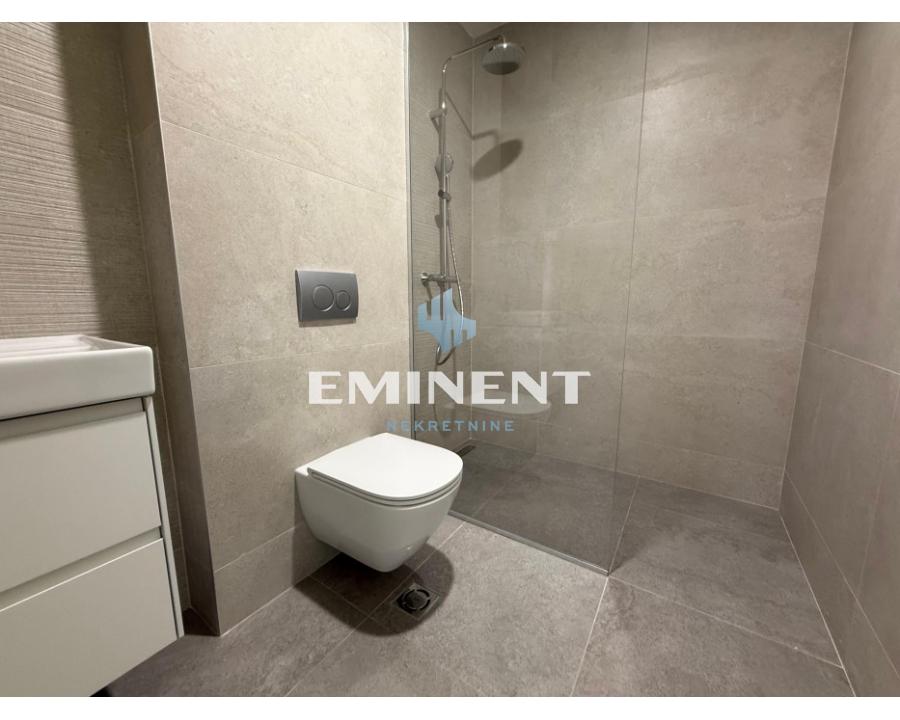 kuca-izdavanje-beograd-NmxVFntMZ8 Trosoban stan na prodaju, A Blok – Blok 67a, Beograd, 74m², 371.850 €