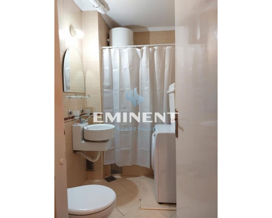 Stan Izdavanje Beograd Blok 38 40 m2
