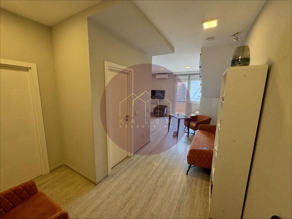 Stan Prodaja Beograd Đeram Pijaca 118 m2