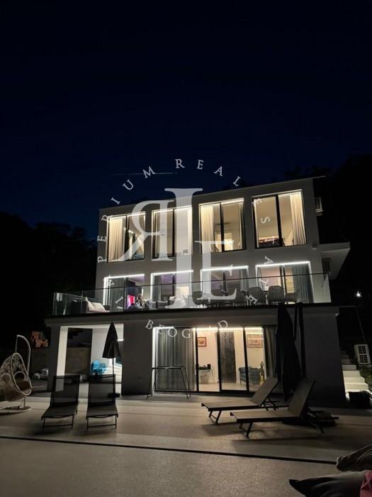 Kuća na prodaju, Ralja, Beograd, 270m², 480.000 €