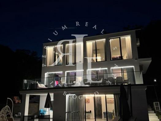 Kuća Prodaja Beograd Ralja 270 m2