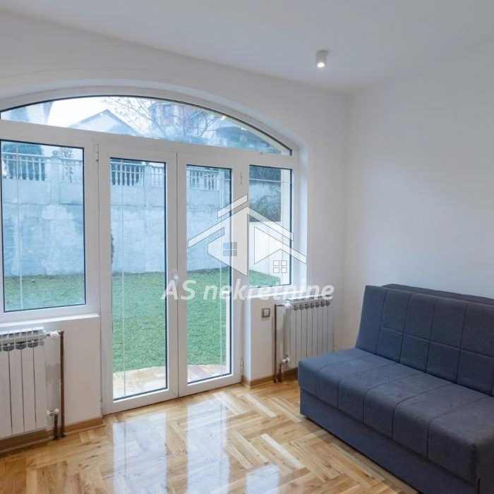 Kuća za izdavanje, Jajinci, Beograd, 417m², 3.000 €/mes