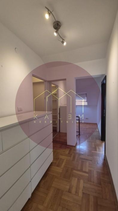 kuca-izdavanje-beograd-SuulHablIm Petosoban stan za izdavanje, Lekino Brdo, Beograd, 108m², 1.350 €/mes