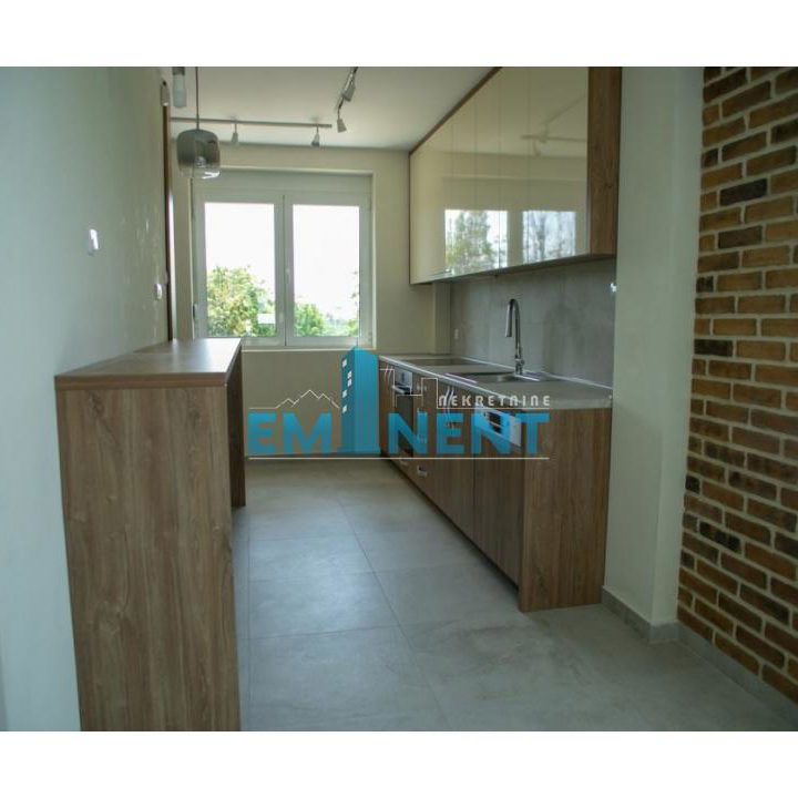 Kuća Prodaja Beograd Banovo Brdo 260 m2