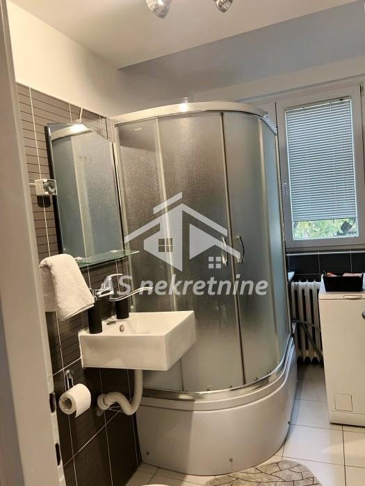 kuca-izdavanje-beograd-W6RciQ2G83 Dvosoban stan za izdavanje, Kalenić Pijaca, Beograd, 54m², 1.000 €/mes