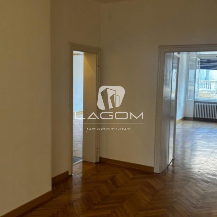 Stan Izdavanje Beograd Knez Mihailova 89 m2