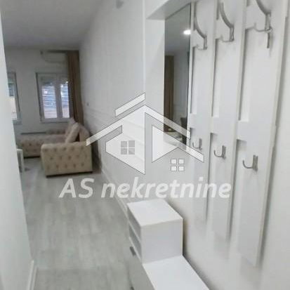 Trosoban stan za izdavanje, Trošarina, Beograd, 61m², 650 €/mes