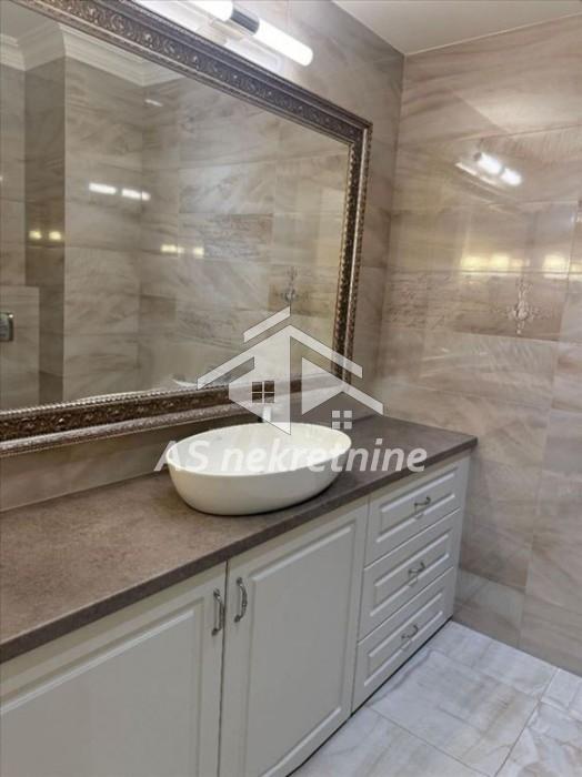 Petosoban stan za izdavanje, Senjak, Beograd, 215m², 4.500 €/mes