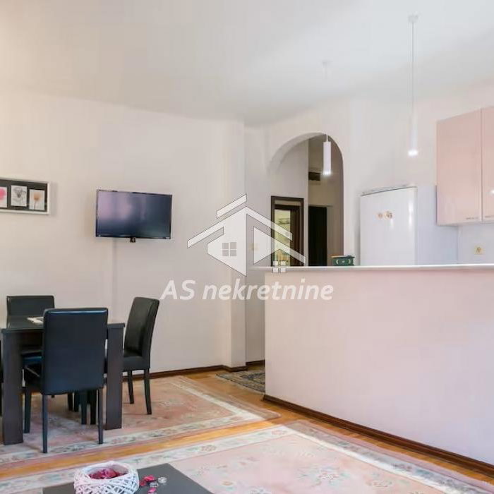 Stan Izdavanje Beograd Đeram Pijaca 46 m2