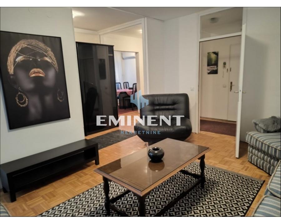 Trosoban stan za izdavanje, Žarkovo, Beograd, 85m², 650 €/mes