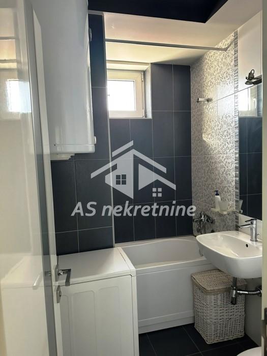 Trosoban stan za izdavanje, Lekino Brdo, Beograd, 81m², 1.000 €/mes