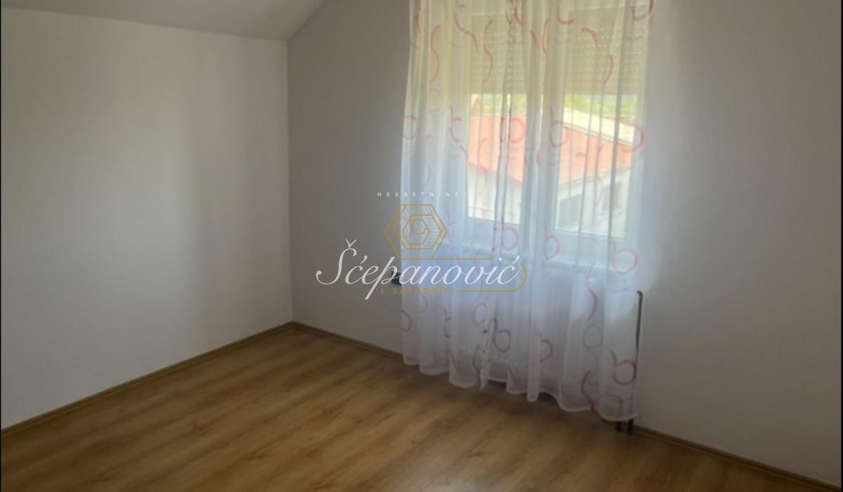 Kuća Prodaja Novi Sad  326 m2