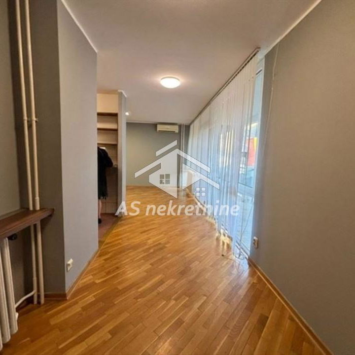 Stan Izdavanje Beograd Blok 22 73 m2