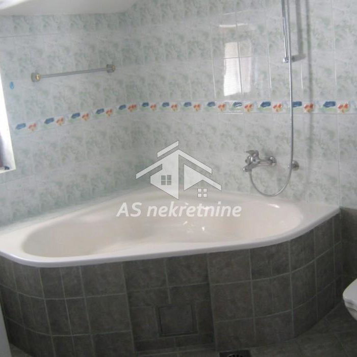 Stan Izdavanje Beograd Dedinje 200 m2