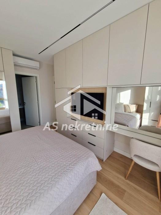 kuca-izdavanje-beograd-j0cjTZXHPW Trosoban stan za izdavanje, Beograd na Vodi, Beograd, 72m², 2.500 €/mes