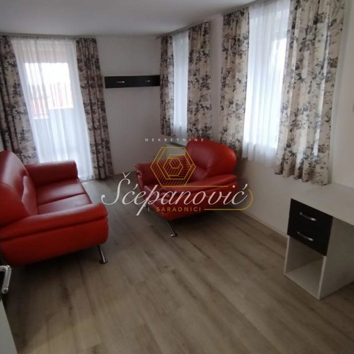 Kuća na prodaju, Veternik, Novi Sad, 795m², 1.050.000 €
