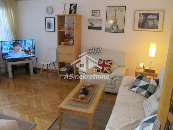 Stan Izdavanje Beograd Dedinje 90 m2