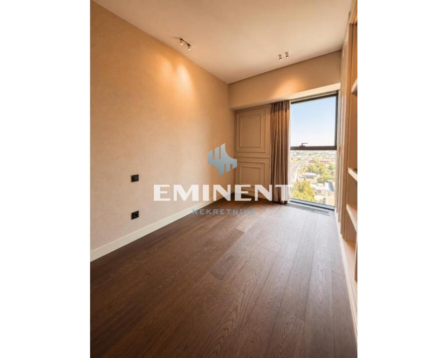 kuca-izdavanje-beograd-mtzJF1kBjI Trosoban stan na prodaju, Blok 65, Beograd, 105m², 569.000 €