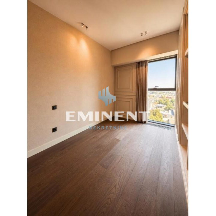 Trosoban stan na prodaju, Blok 65, Beograd, 105m², 569.000 €