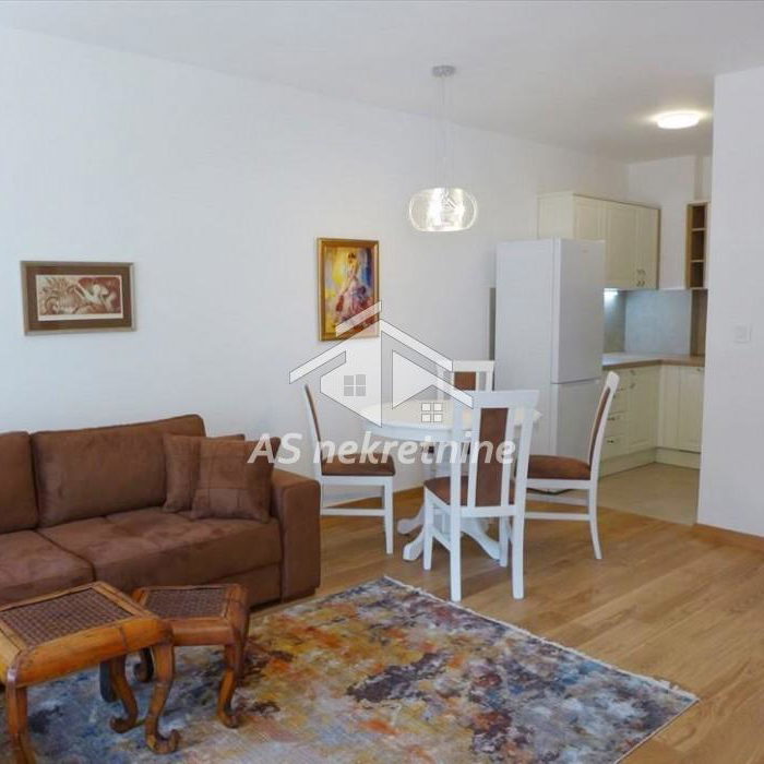 Stan Izdavanje Beograd  60 m2