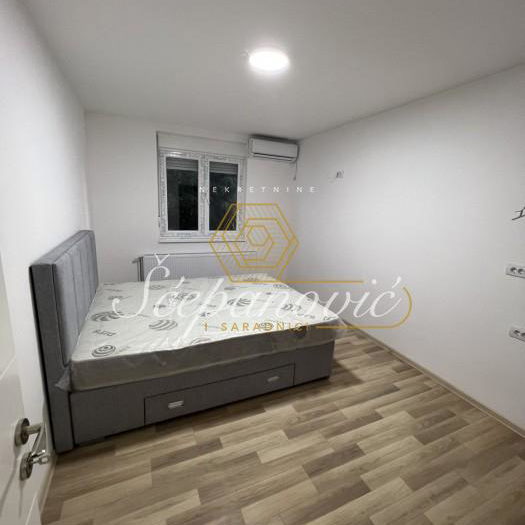 Kuća Izdavanje Novi Sad  524 m2