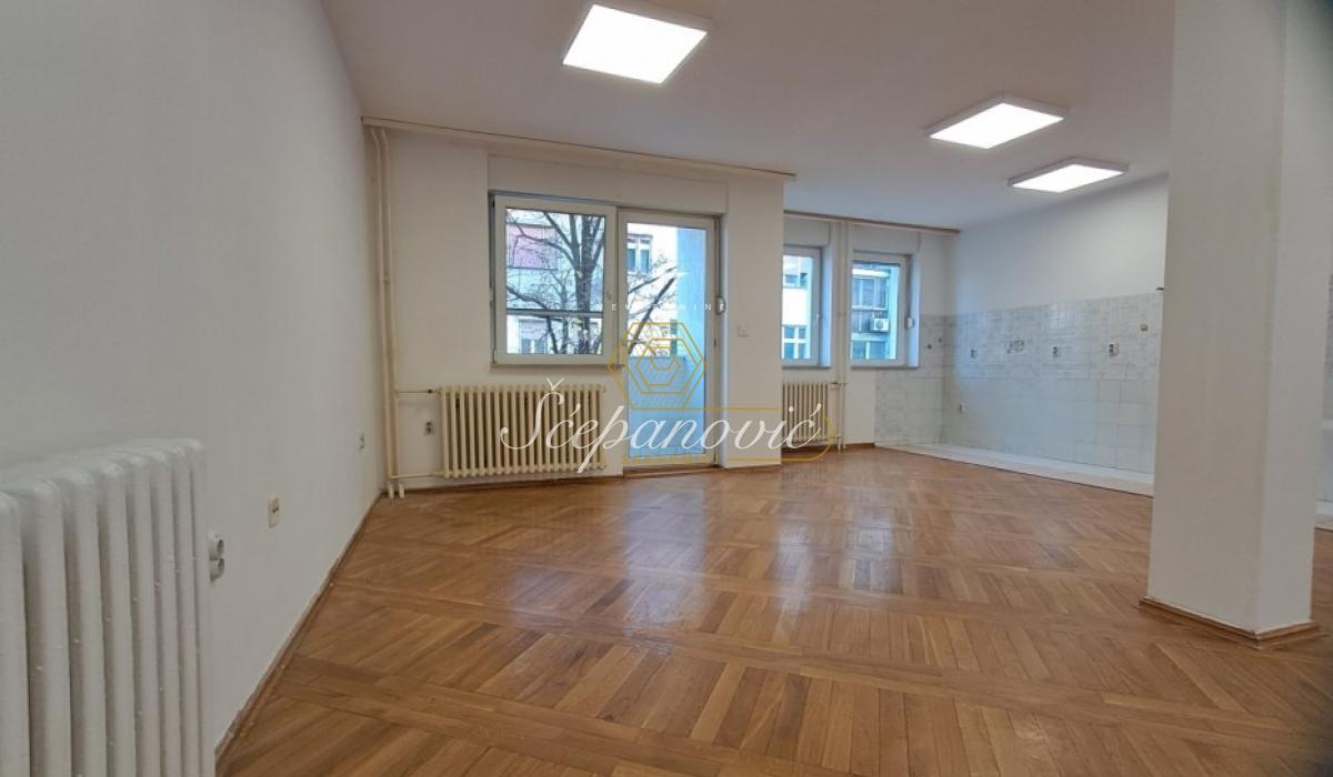 Stan Prodaja Novi Sad  96 m2
