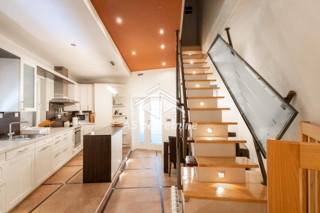 Četvorosoban stan za izdavanje, Obilićev Venac, Beograd, 140m², 1.800 €/mes