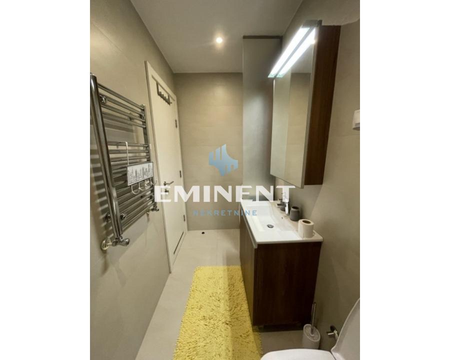 Stan Izdavanje Beograd Blok 65 53 m2