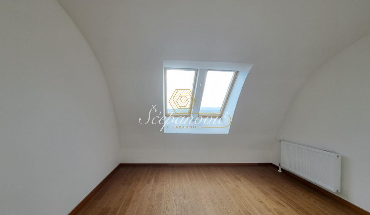 Višesoban stan na prodaju, Telep, Novi Sad, 207m², 352.000 €