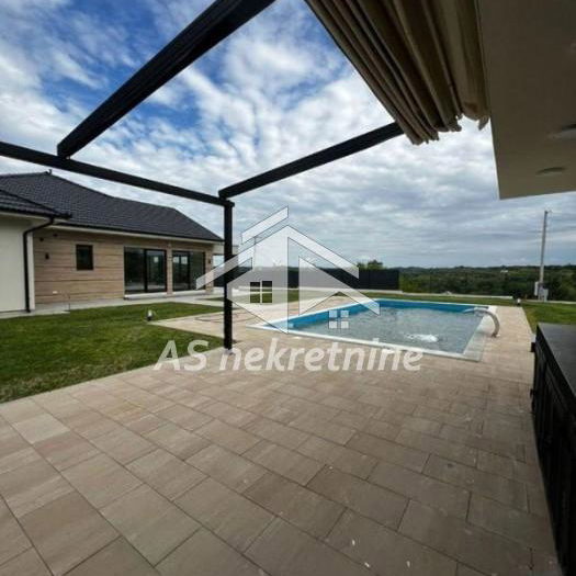 Kuća Prodaja Beograd Vrčin 230 m2