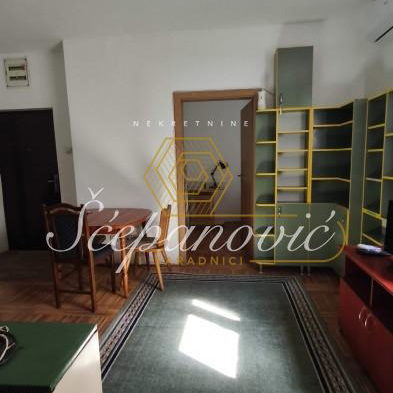 Stan Izdavanje Beograd Banjica 32 m2