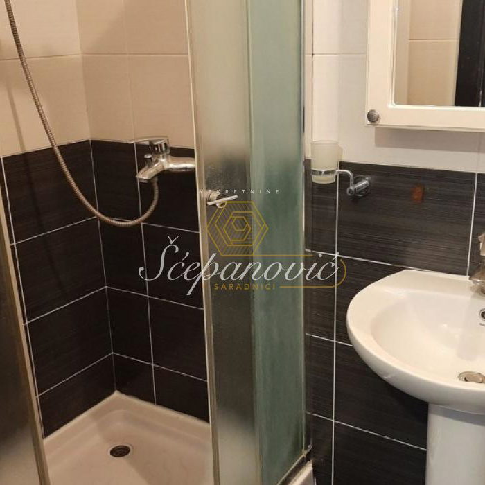 Stan Izdavanje Novi Sad  44 m2