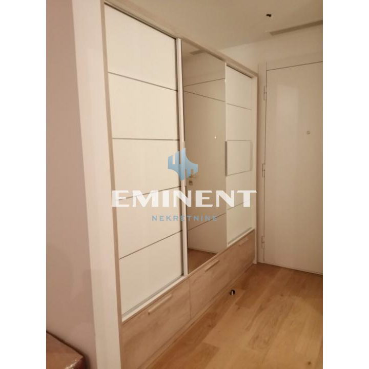 Stan Izdavanje Beograd Gundulićev Venac 37 m2
