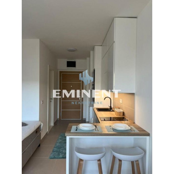 Stan Izdavanje Beograd FON 31 m2